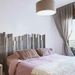 La Rosa, 81 Apartamento